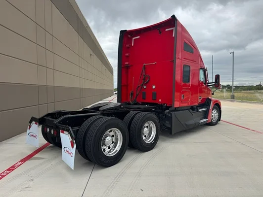 2023 Kenworth T680 in Sanger, TX — photo 9