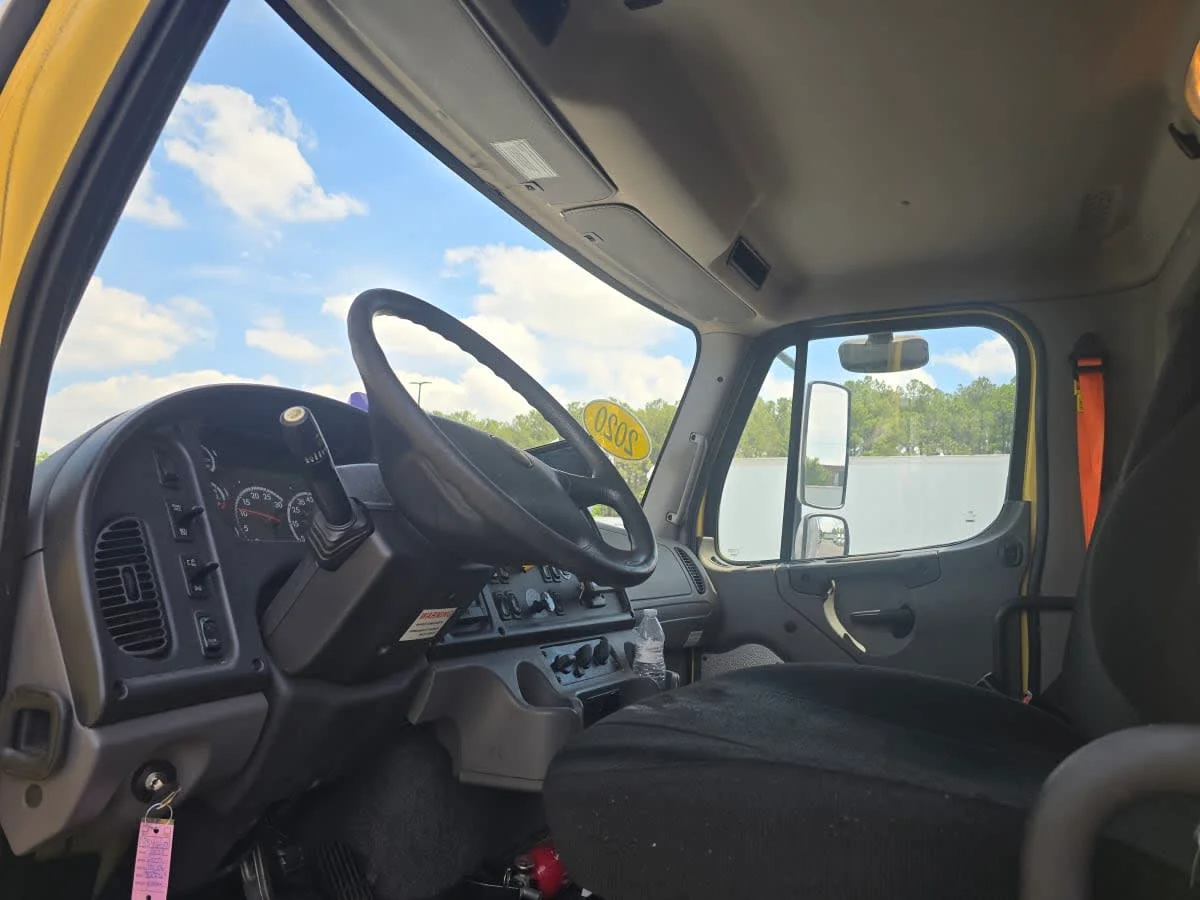 2020 Freightliner M2 106 in Atlanta, GA — photo 8