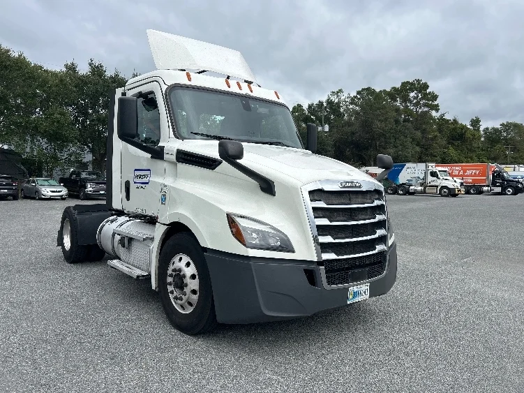 2020 Freightliner Cascadia in Tallahassee, FL