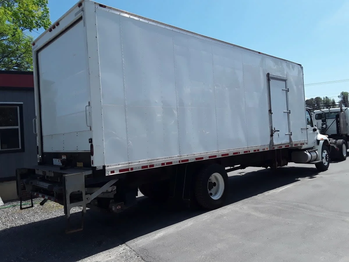 2020 International MV - image 4