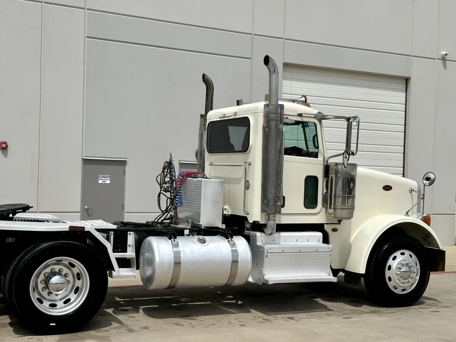 2012 Peterbilt 367 in Hutchins, TX — photo 7