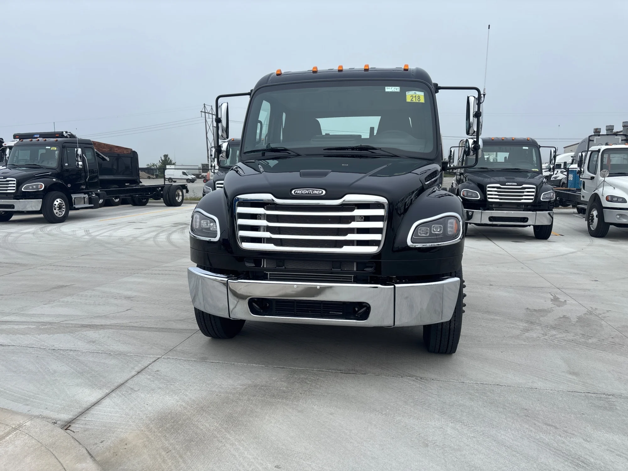 2027 Freightliner M2 106 in Indianapolis, IN — photo 2