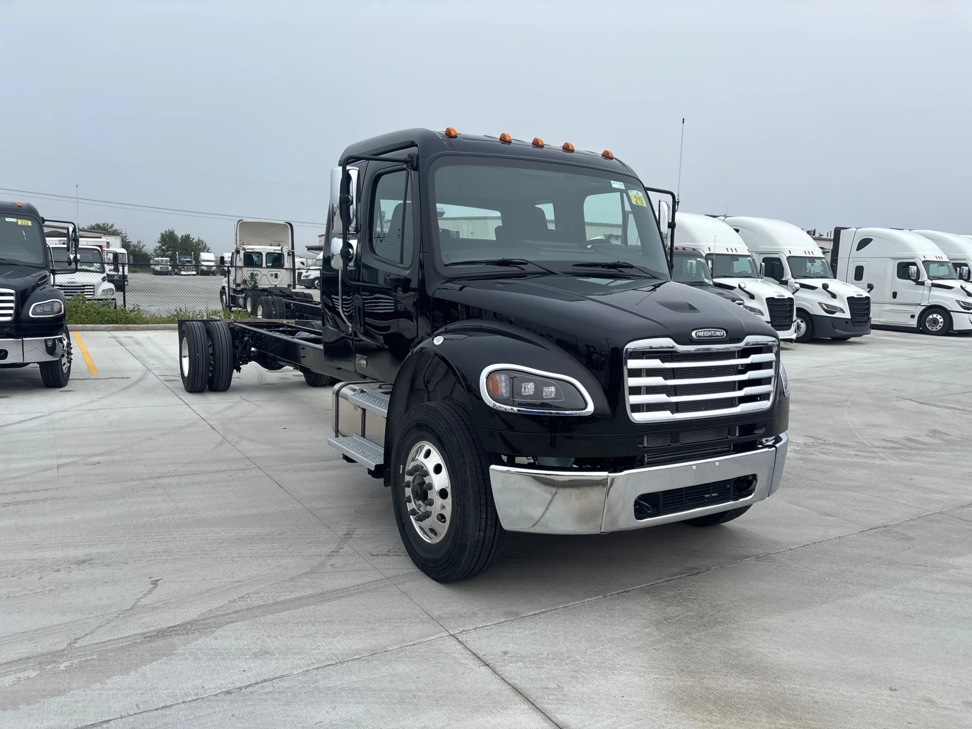 2027 Freightliner M2 106 in Indianapolis, IN — photo 3