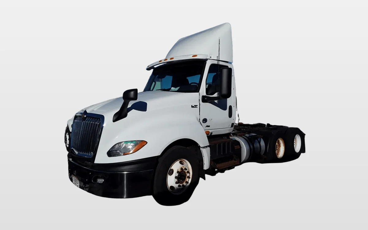 2019 International - image 1