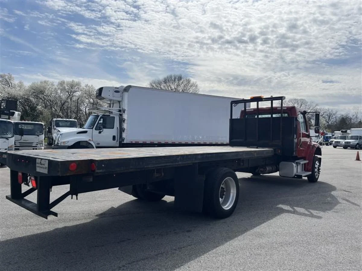 2020 Freightliner M2 106 in Beltsville, MD — photo 4