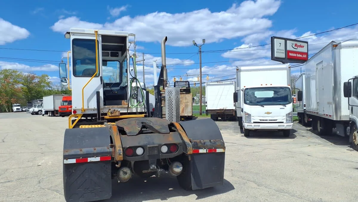 2017 Capacity TJ5000 in Warwick, RI — photo 5