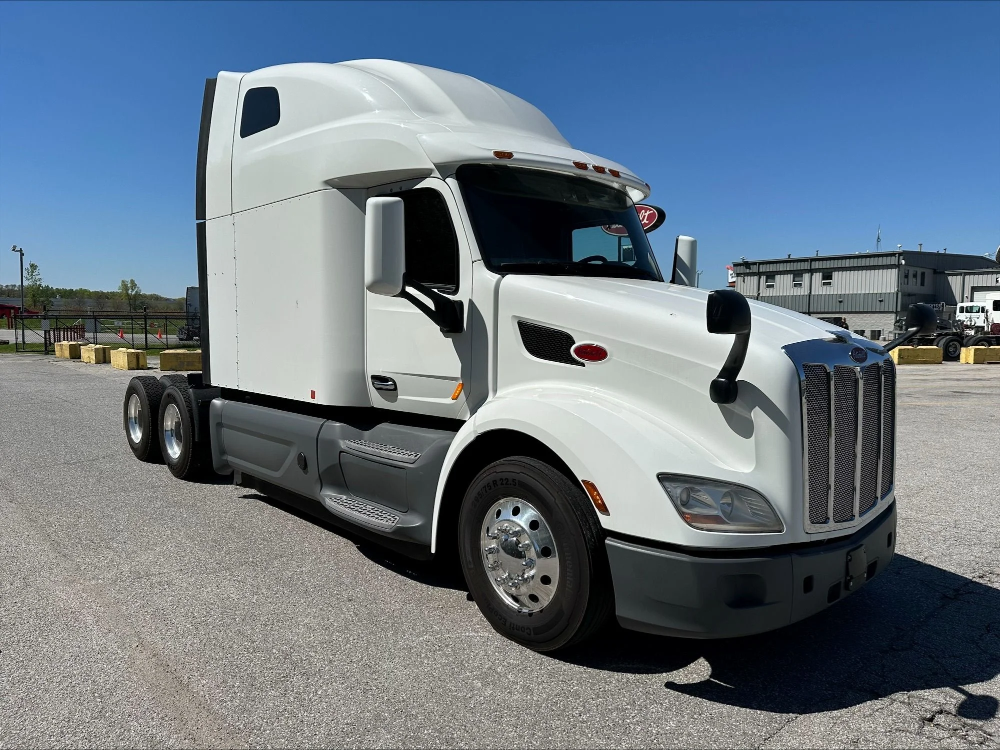 2021 Peterbilt 579 in Portland, OR — photo 2