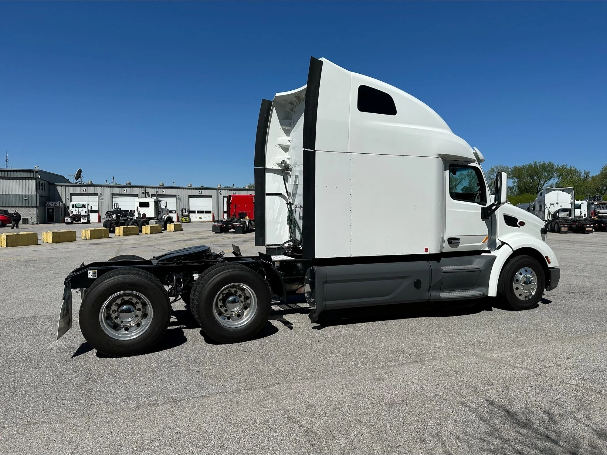 2021 Peterbilt 579 in Portland, OR — photo 3