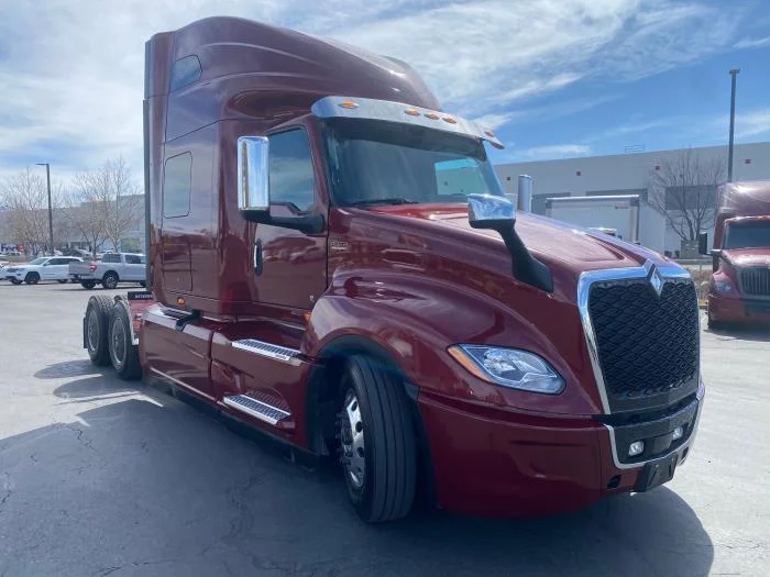 2026 International LT - image 4