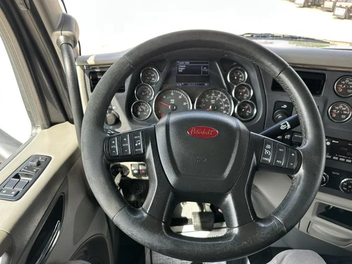 2021 Peterbilt 567 - image 6