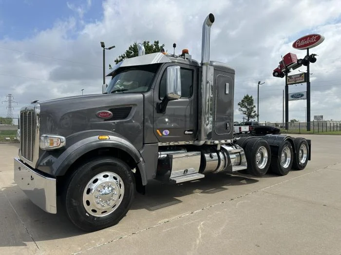 2021 Peterbilt 567 - image 2
