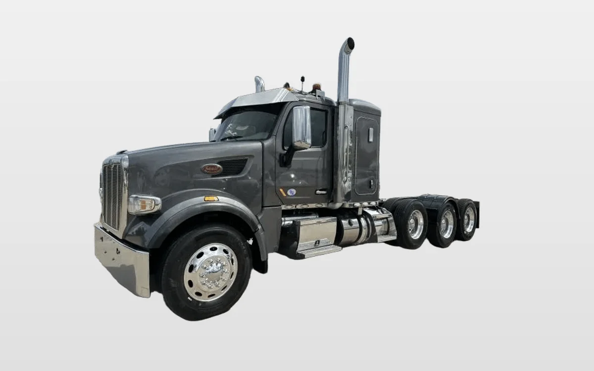 2021 Peterbilt 567 - image 1