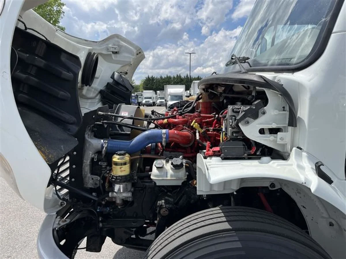 2019 Freightliner M2 106 - image 9