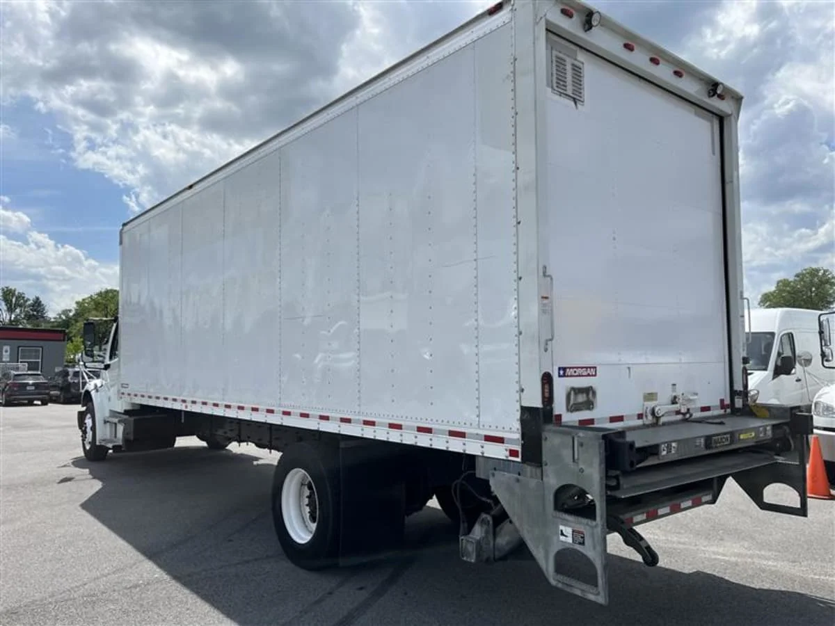2019 Freightliner M2 106 - image 6