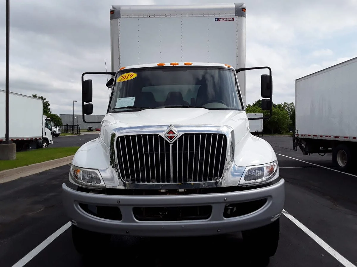2019 International 4300 in Altoona, IA — photo 2