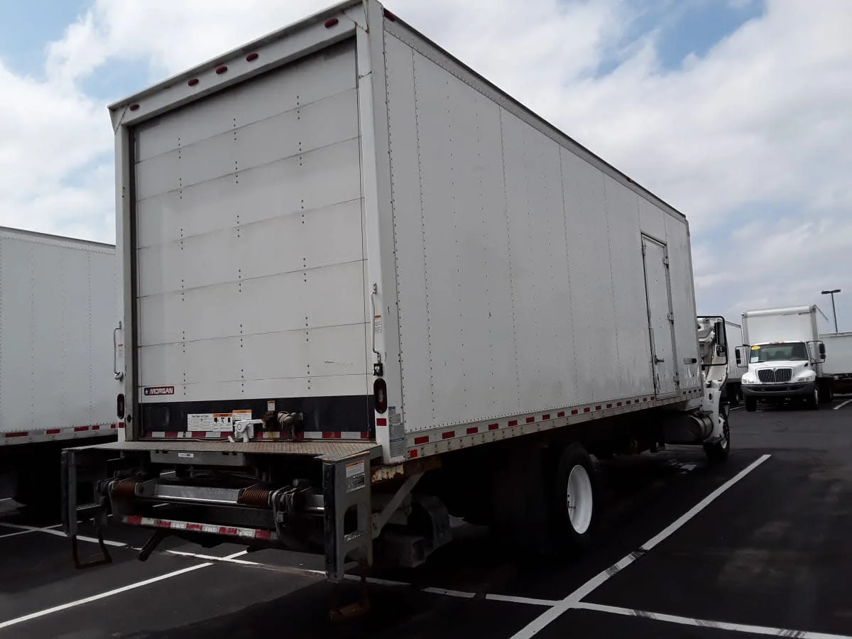 2019 International 4300 in Altoona, IA — photo 4