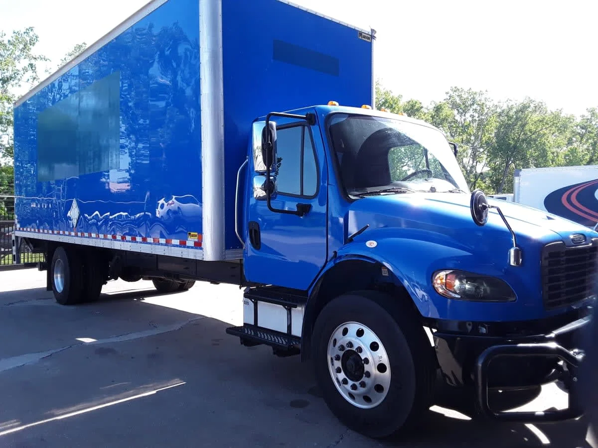 2022 Freightliner M2 106 in Kansas City, MO — photo 10