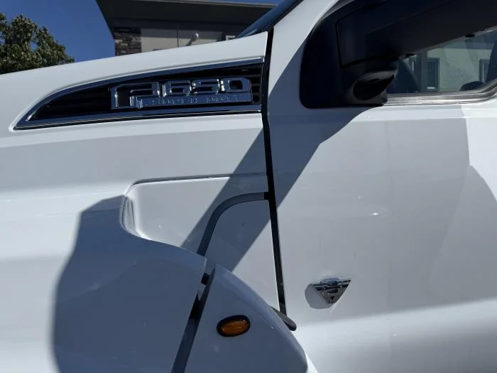 2027 Ford F-650 — photo 7
