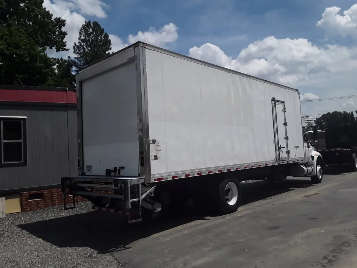 2018 International 4300 in Charlotte, NC — photo 7