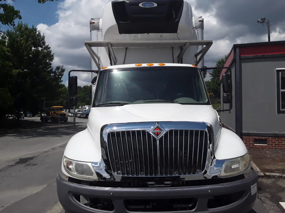 2018 International 4300 in Charlotte, NC — photo 3