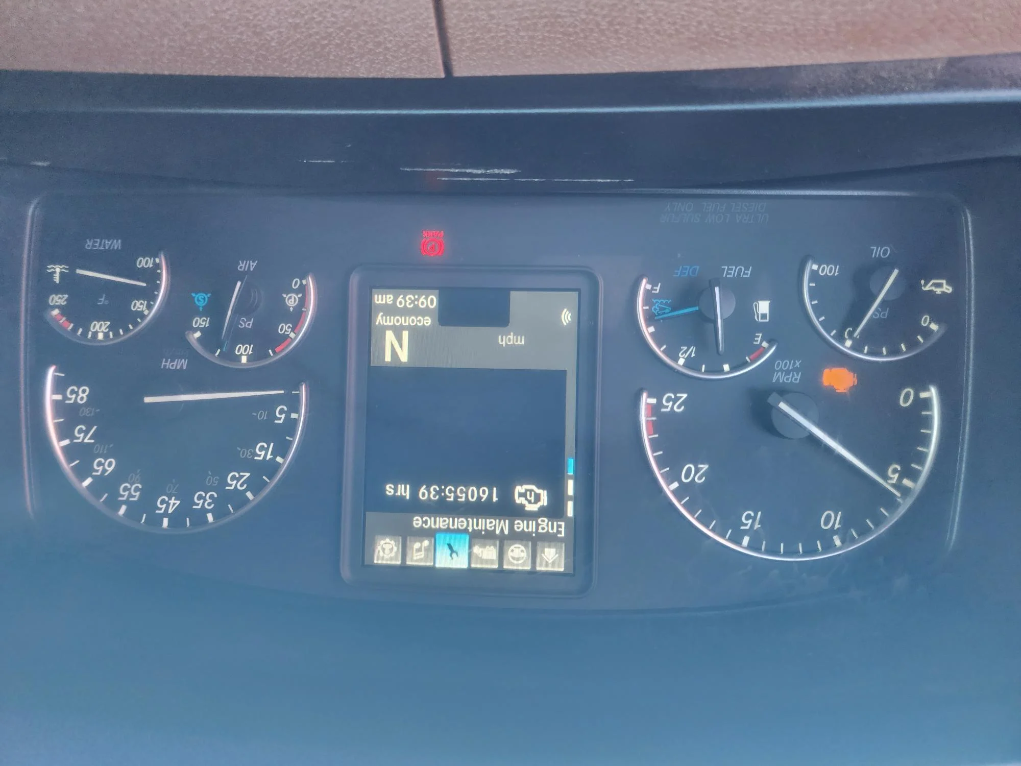 2021 Freightliner Cascadia in Fresno, CA — photo 18