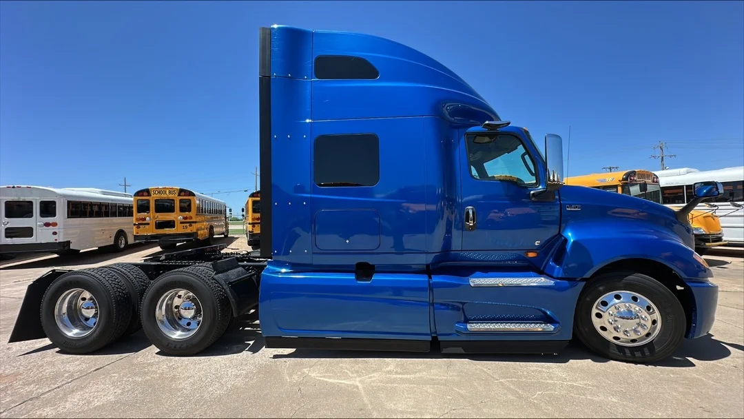 2020 International LT in Tulsa, OK