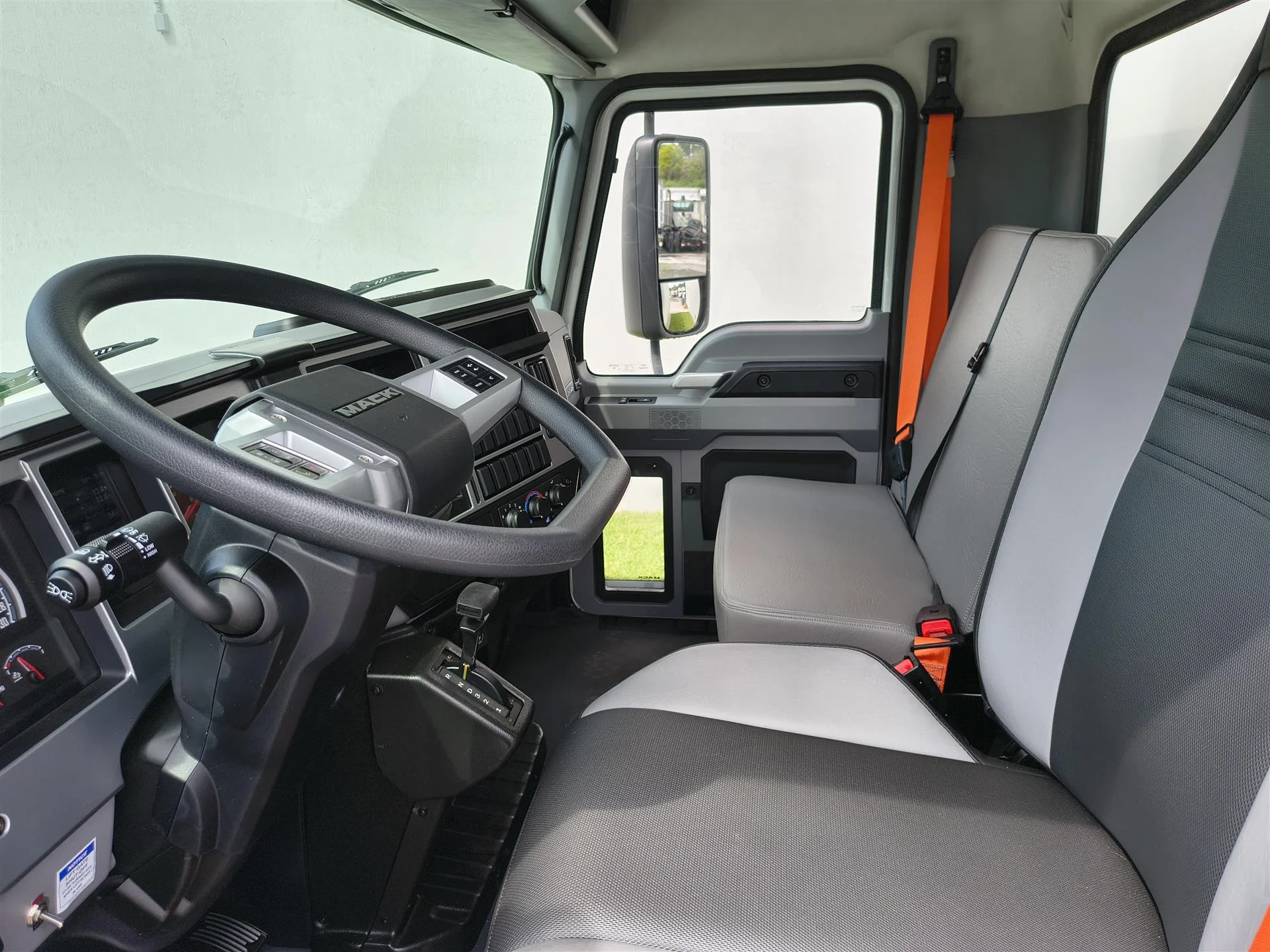 2027 Mack MD in Miami, FL — photo 11