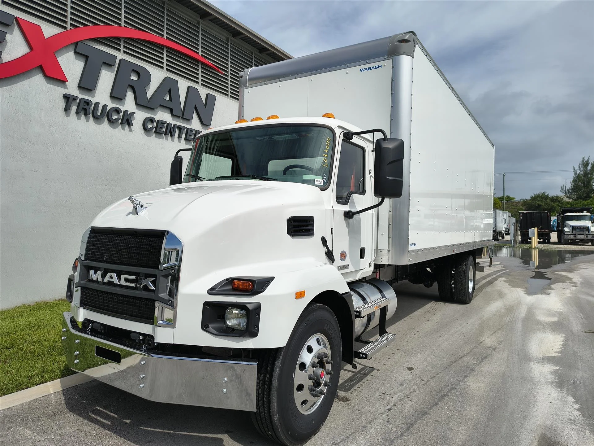 2027 Mack MD in Miami, FL