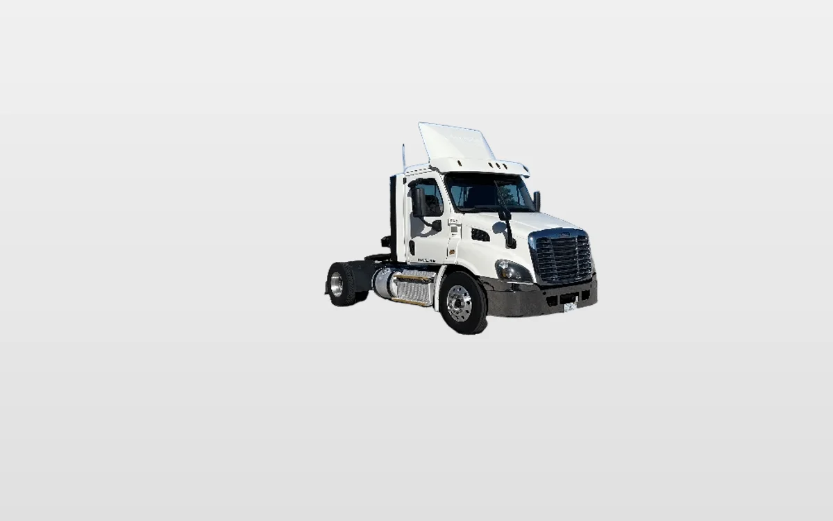 2017 Freightliner Cascadia - image 1