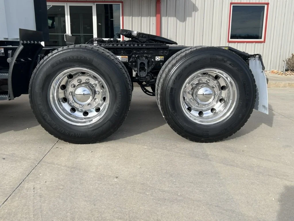 2021 Peterbilt 579 in Dayton, OH — photo 7