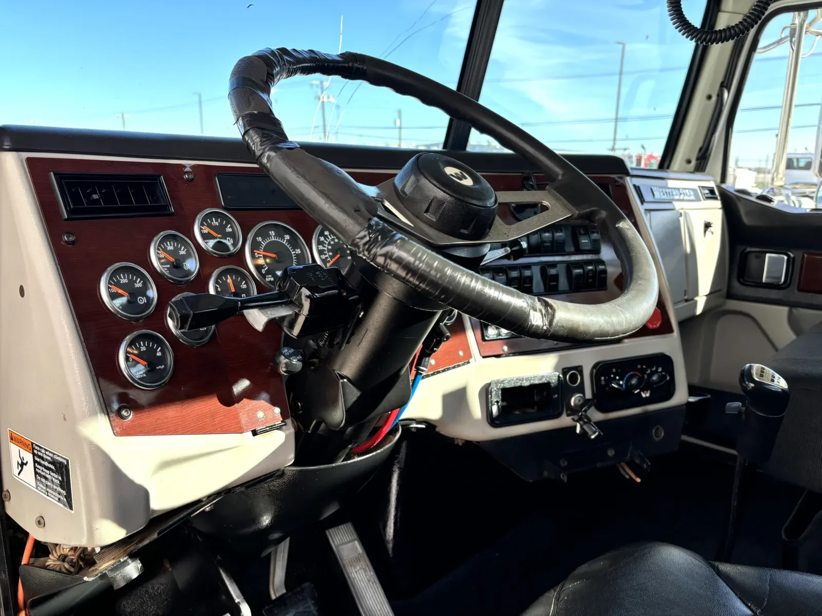 2015 Western Star 4900 - image 15