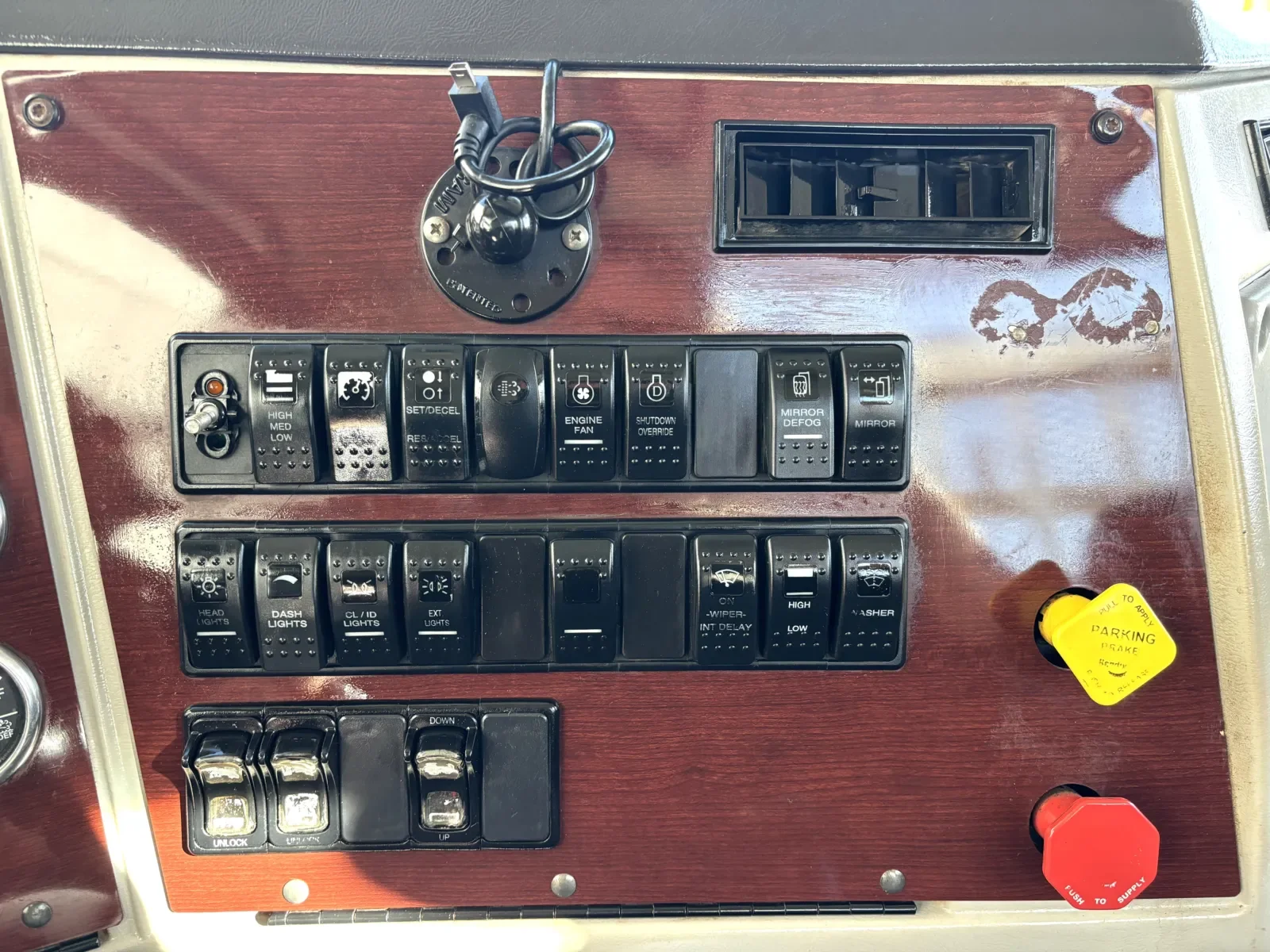 2015 Western Star 4900 - image 18