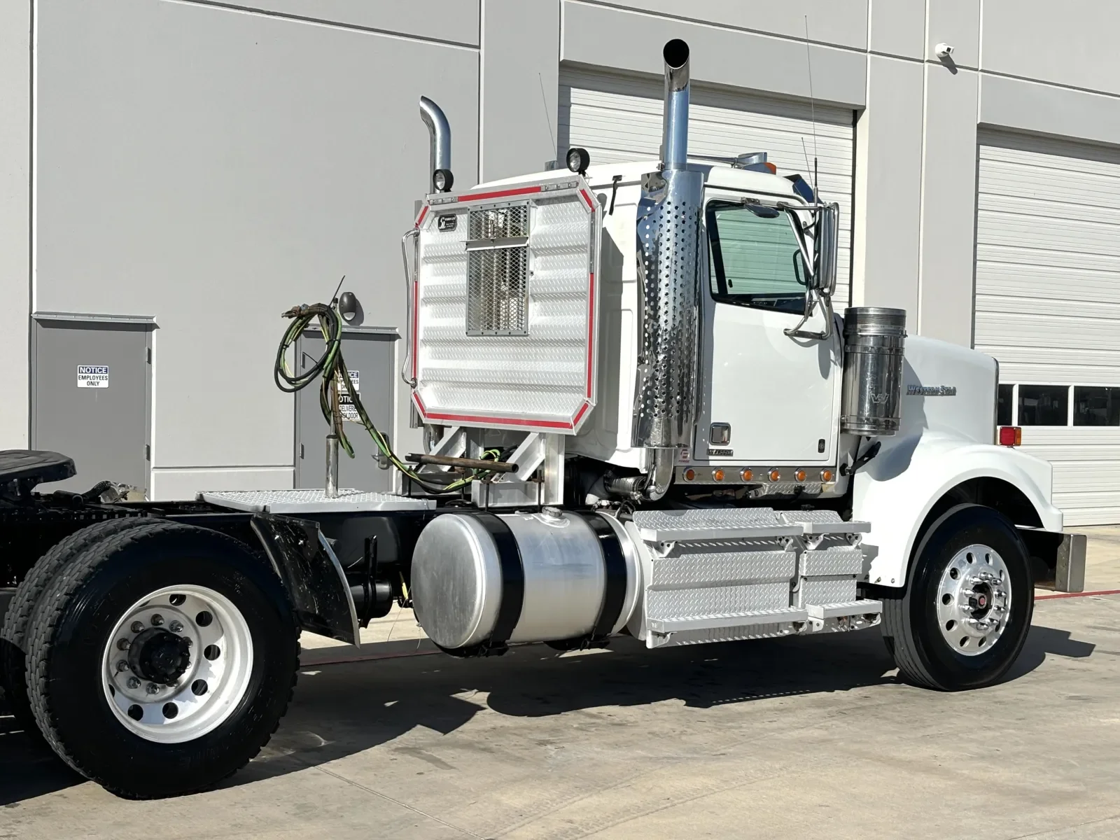 2015 Western Star 4900 in Hutchins, TX — photo 7