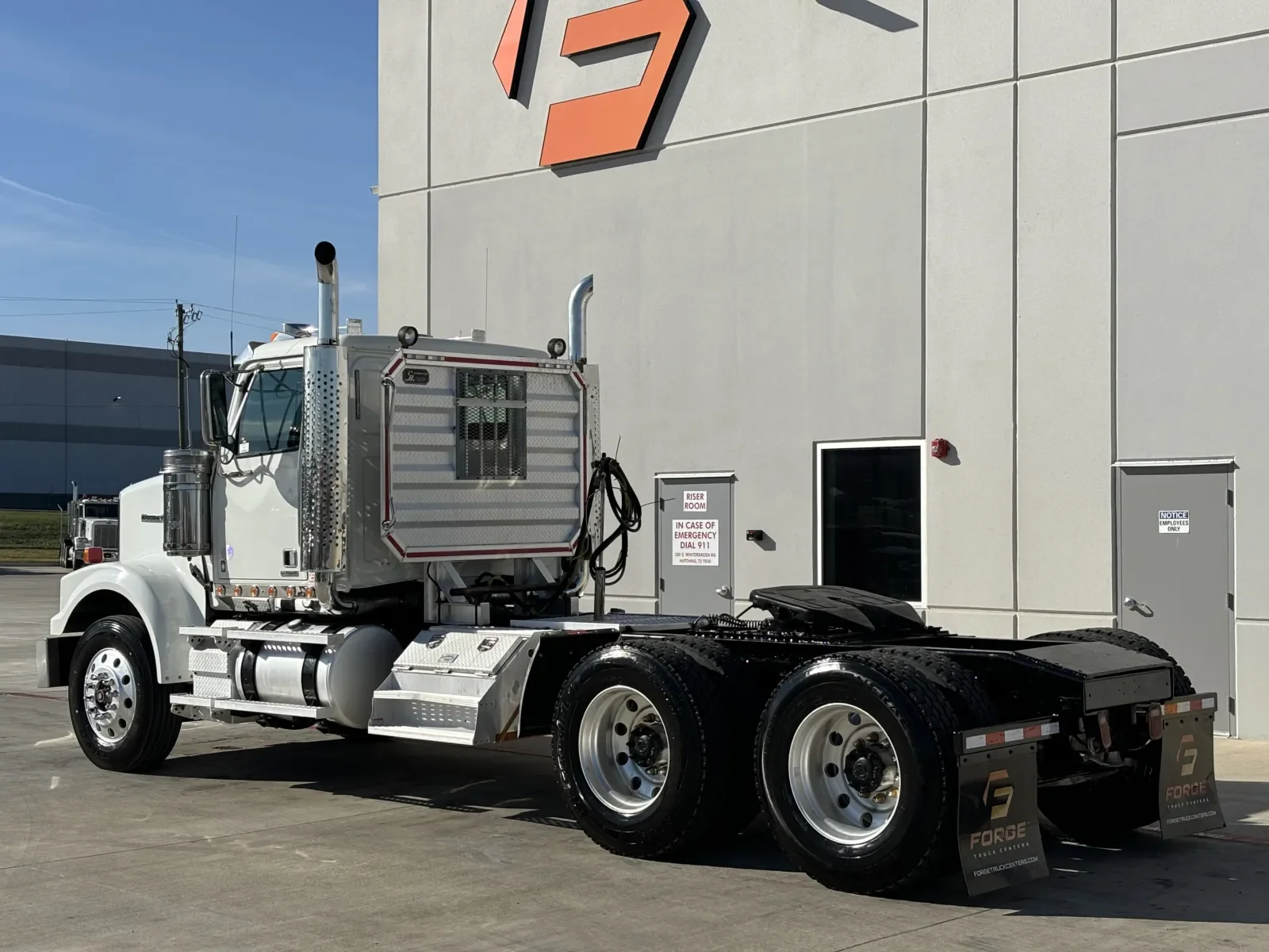 2015 Western Star 4900 in Hutchins, TX — photo 6
