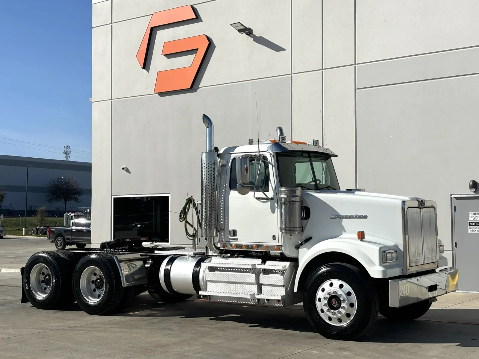 2015 Western Star 4900 in Hutchins, TX