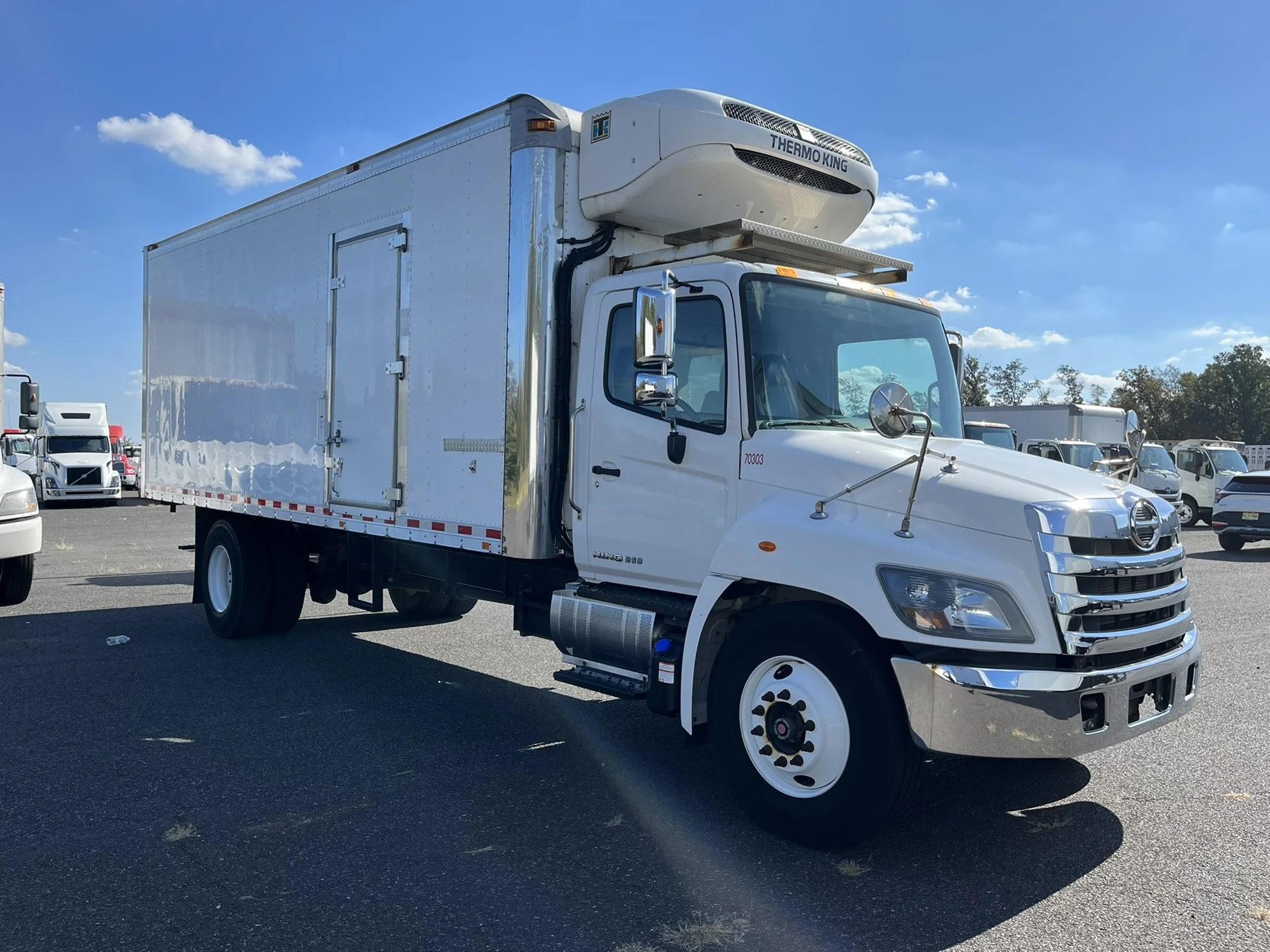 2020 Hino 268 in Pennsauken, NJ — photo 3