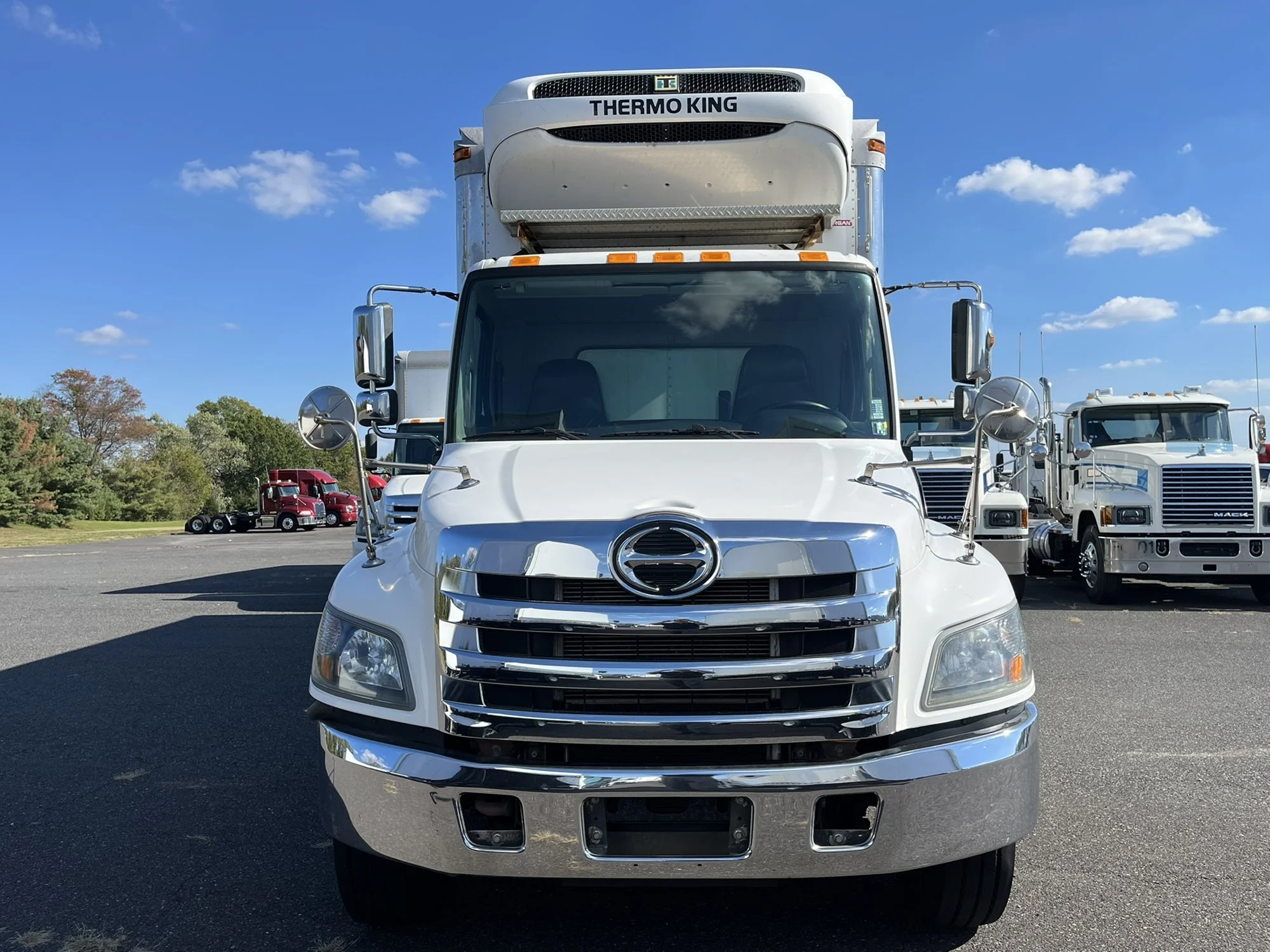2020 Hino 268 in Pennsauken, NJ — photo 2