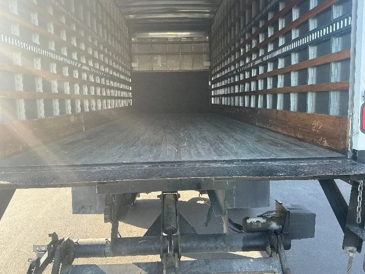 2020 International MV - image 10