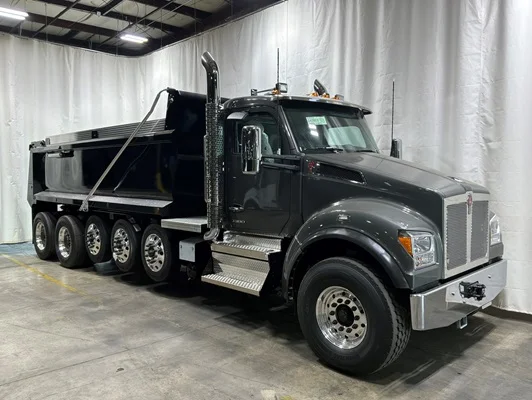 2027 Kenworth T880