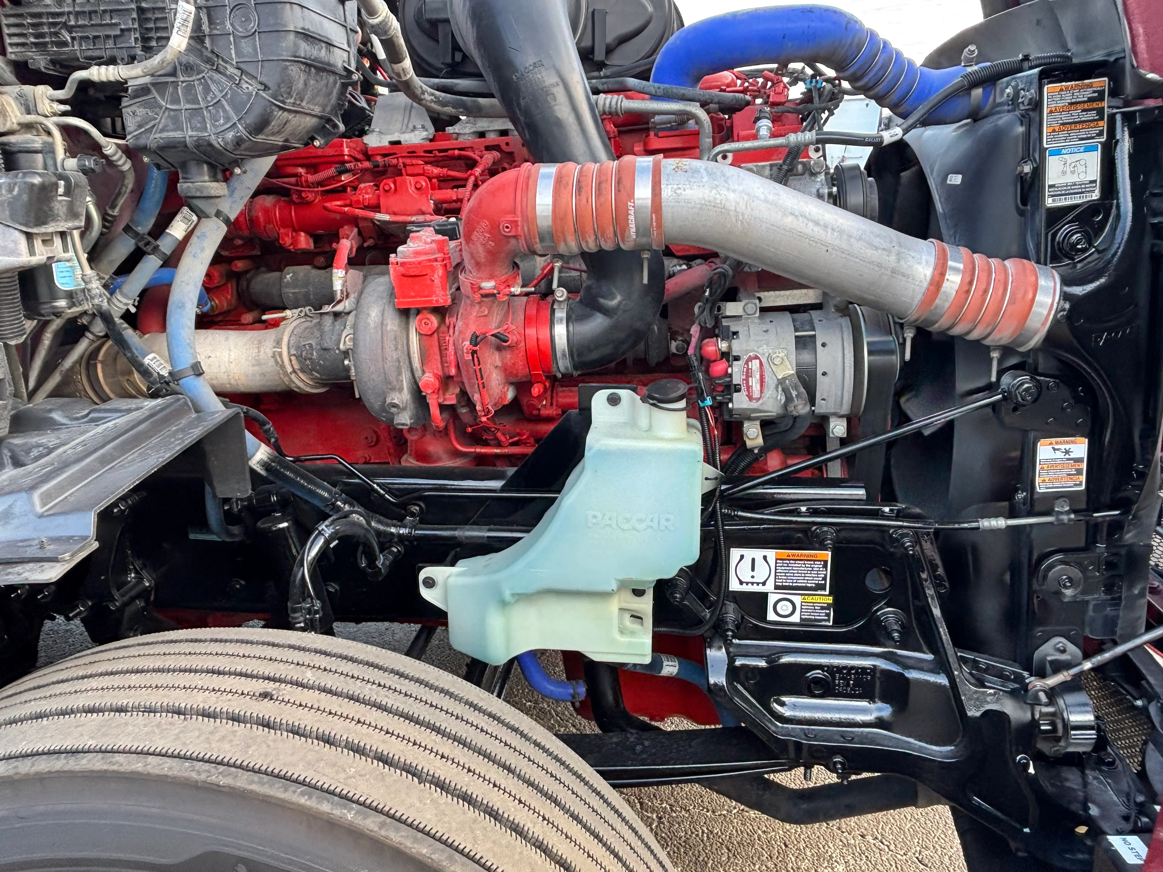 2023 Peterbilt 579 - image 9