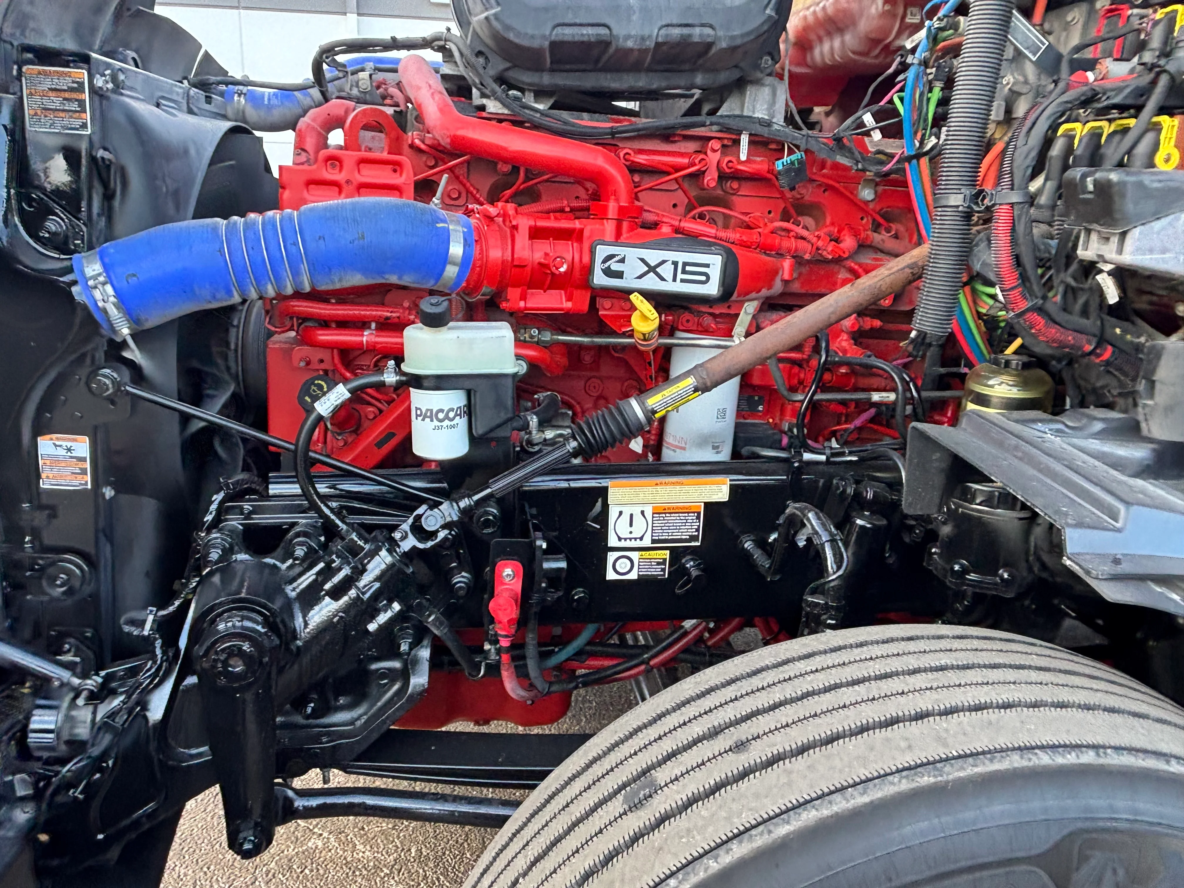 2023 Peterbilt 579 in Evansville, IN — photo 11