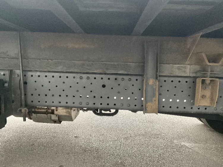 2020 Isuzu NPR - image 5