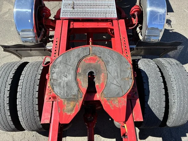 2023 Peterbilt 389 - image 40