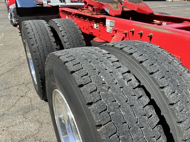 2023 Peterbilt 389 - image 26