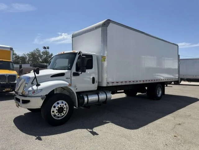 2019 International MV — photo 2