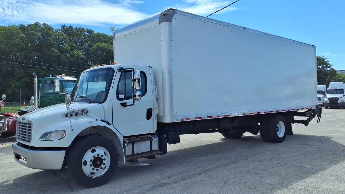 2020 Freightliner M2 106