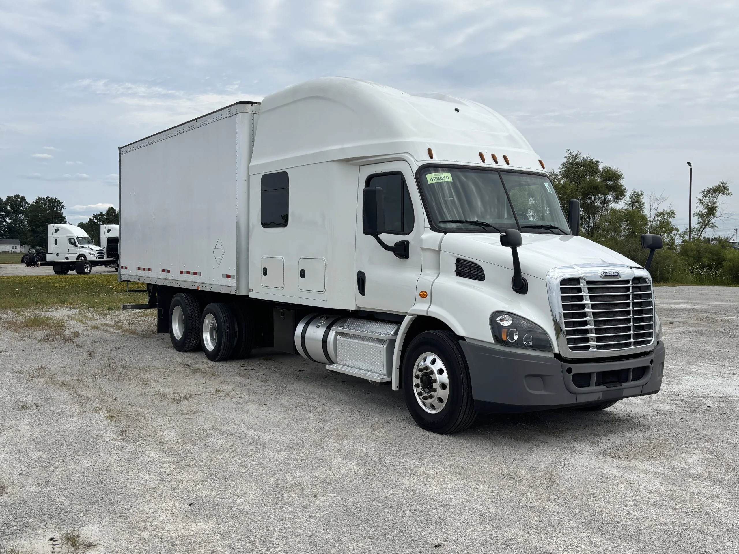 2016 Freightliner in Fort Wayne, IN — photo 5