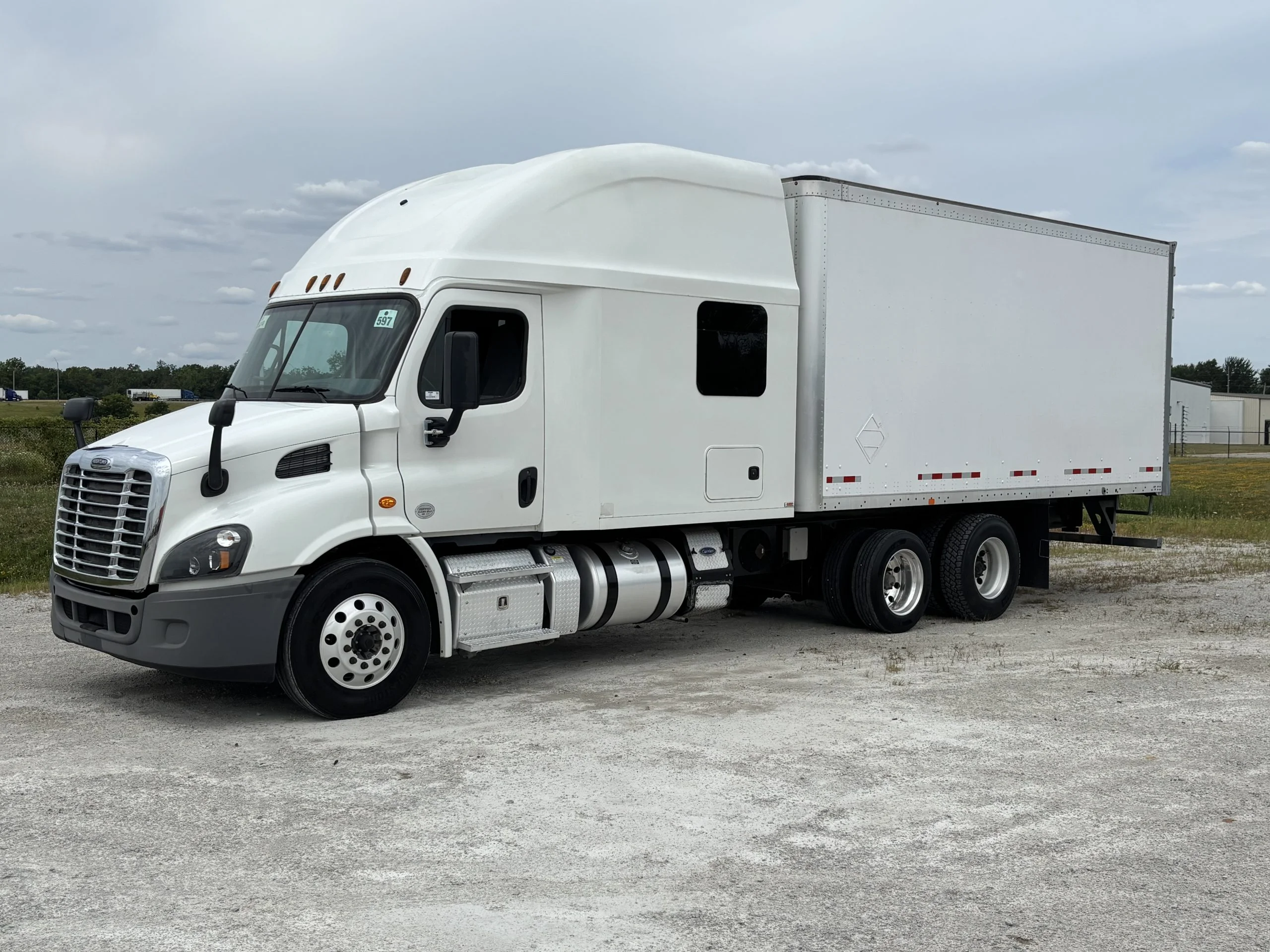 2016 Freightliner in Fort Wayne, IN — photo 2