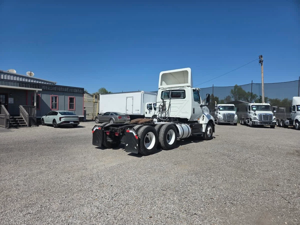 2020 International LT in St. Rose, LA — photo 4