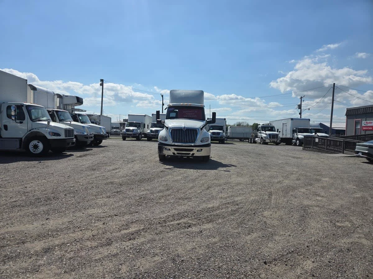 2020 International LT in St. Rose, LA — photo 2